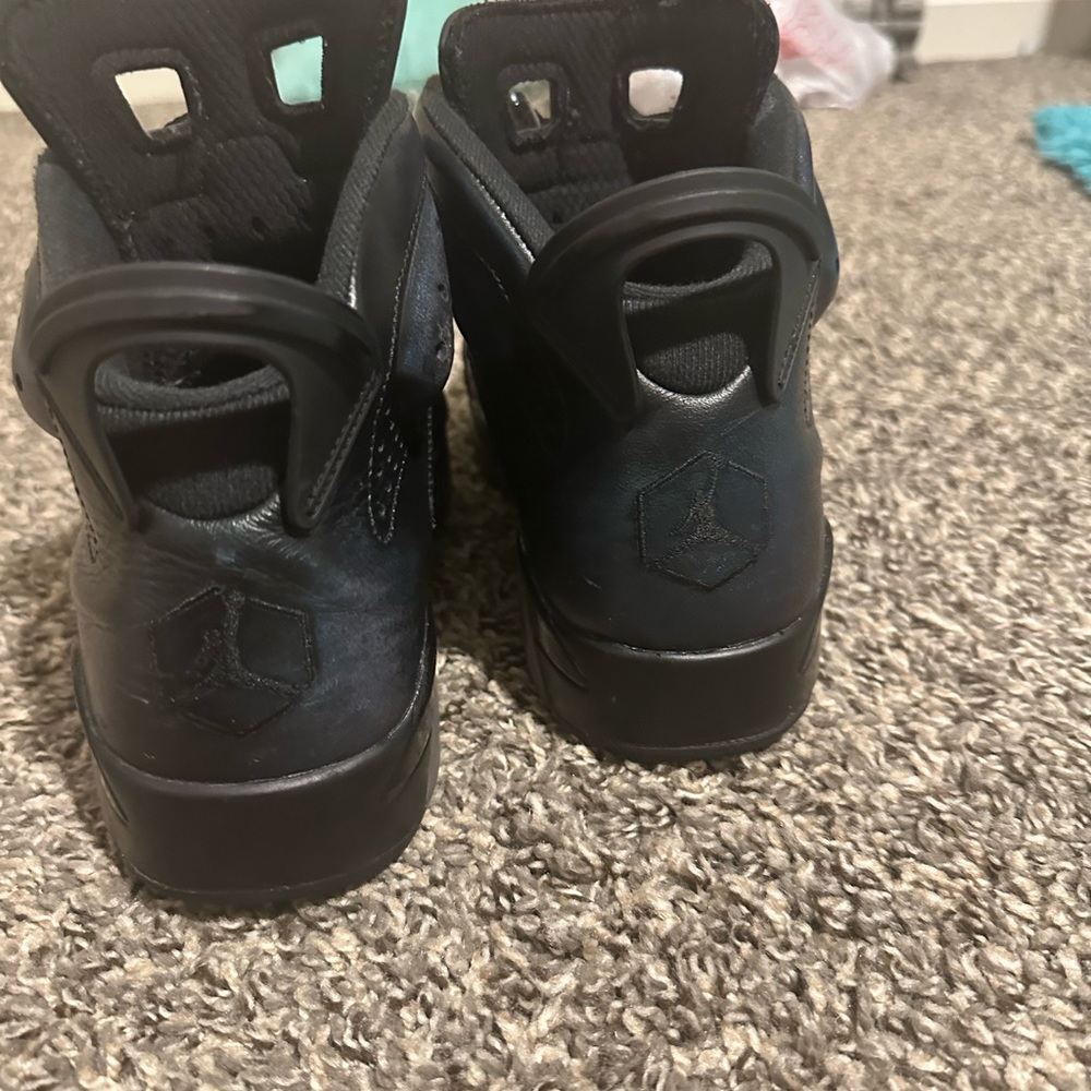 jordan 6’s, size 8